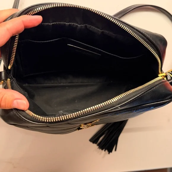 Saint Laurent Lou Black Quilted Leather Camera Bag with Tassel - Picture 4 of 10
